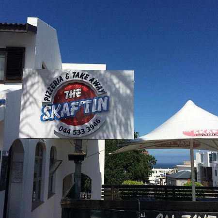Backpacker Apartments Plettenberg Bay Bagian luar foto