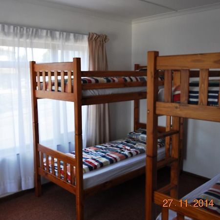 Backpacker Apartments Plettenberg Bay Bagian luar foto