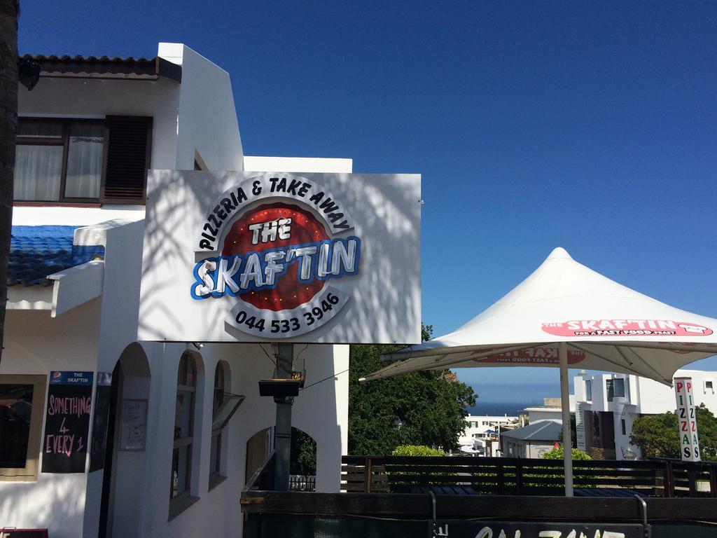 Backpacker Apartments Plettenberg Bay Bagian luar foto