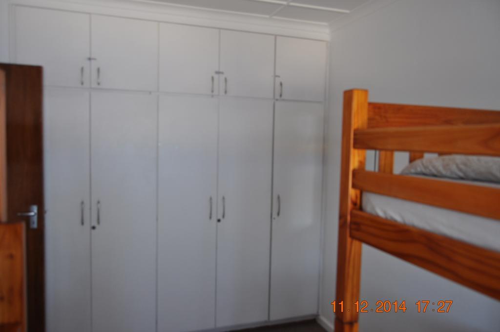 Backpacker Apartments Plettenberg Bay Bagian luar foto