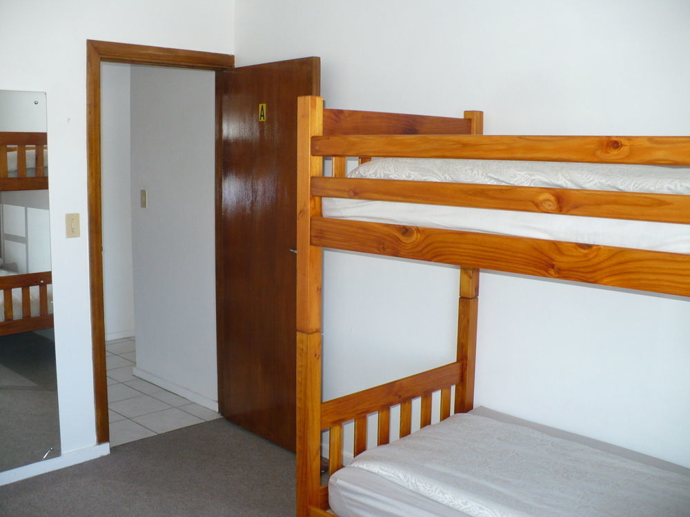 Backpacker Apartments Plettenberg Bay Bagian luar foto