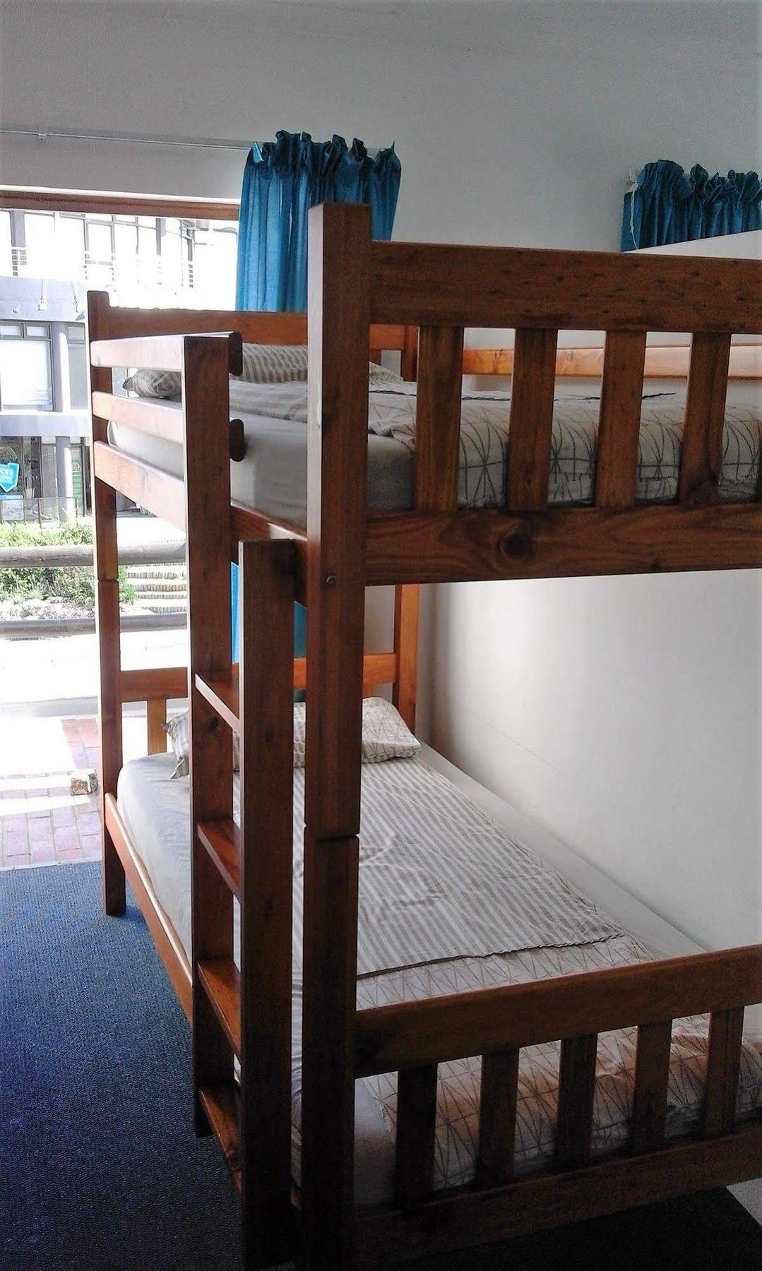 Backpacker Apartments Plettenberg Bay Bagian luar foto