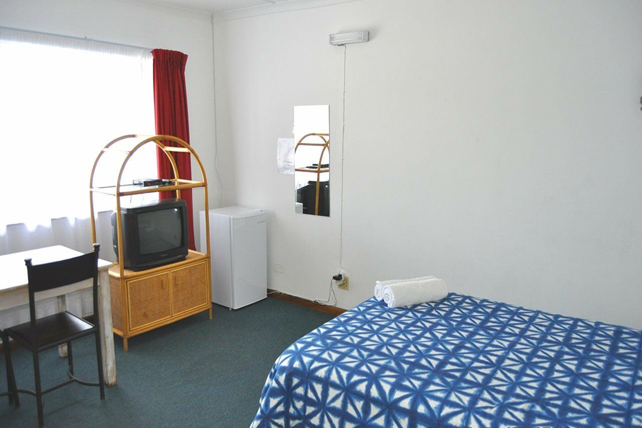 Backpacker Apartments Plettenberg Bay Bagian luar foto